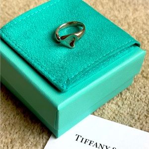 Tiffany Elsa Peretti “Full Heart” Silver Ring